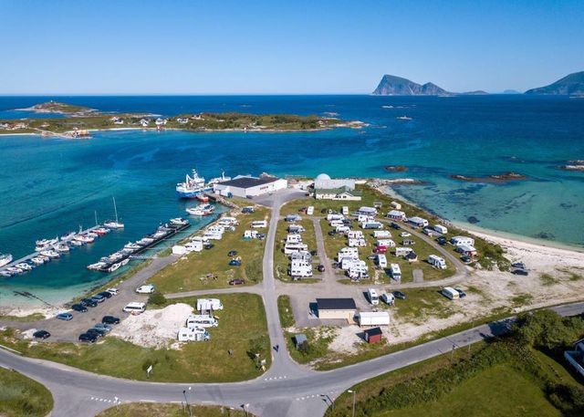Sommarøy Camping & Marina