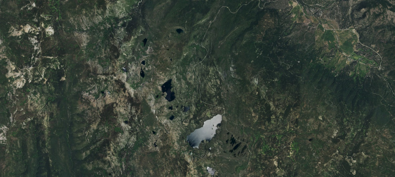 Map of Lakes Basin