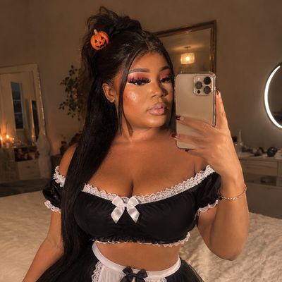 Kylie Jenner - 3