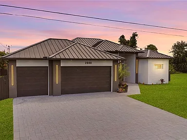 https://www.zillow.com/homedetails/2008-SW-3rd-St-Cape-Coral-FL-33991/103350186_zpid/ - Gallery Image 33