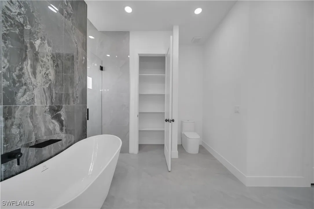 4 bed, 3 bath, 1,931 sq ft single-family home - Gallery Image 19