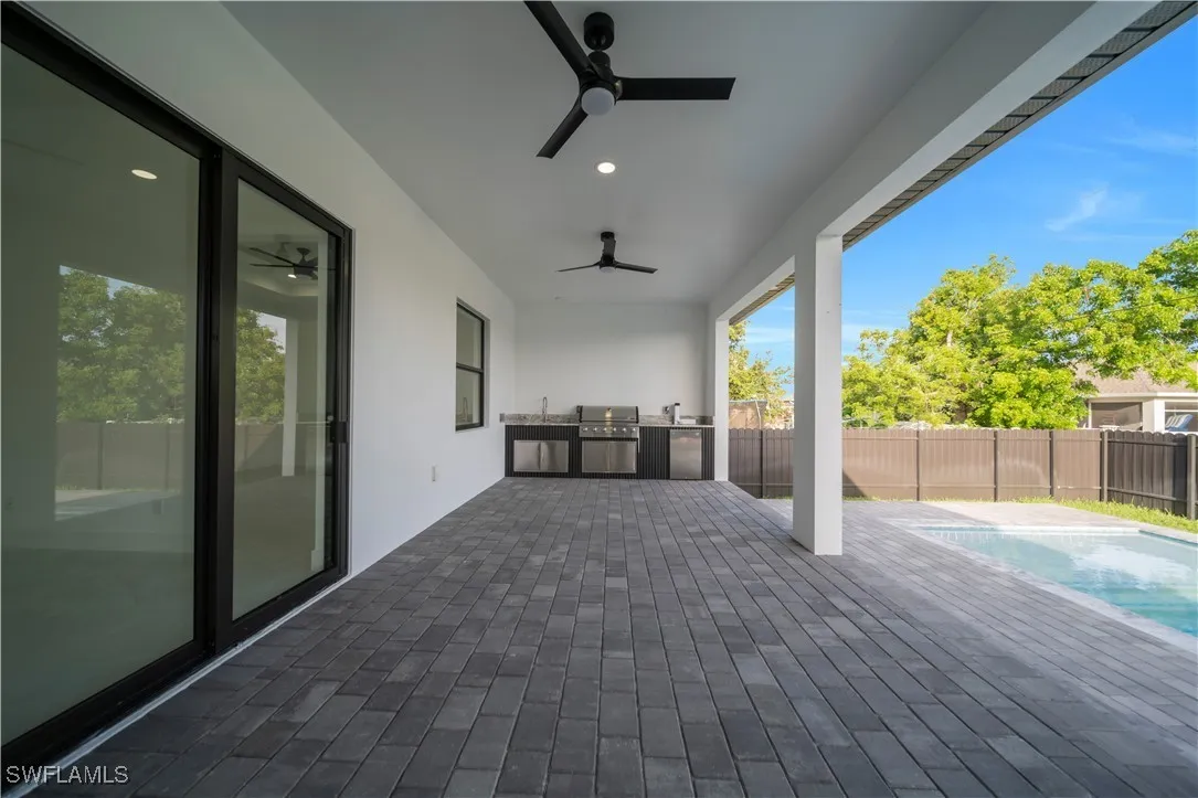 4 bed, 3 bath, 1,931 sq ft single-family home - Gallery Image 41