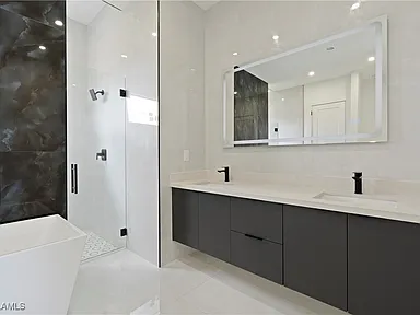 https://www.zillow.com/homedetails/2008-SW-3rd-St-Cape-Coral-FL-33991/103350186_zpid/ - Gallery Image 12