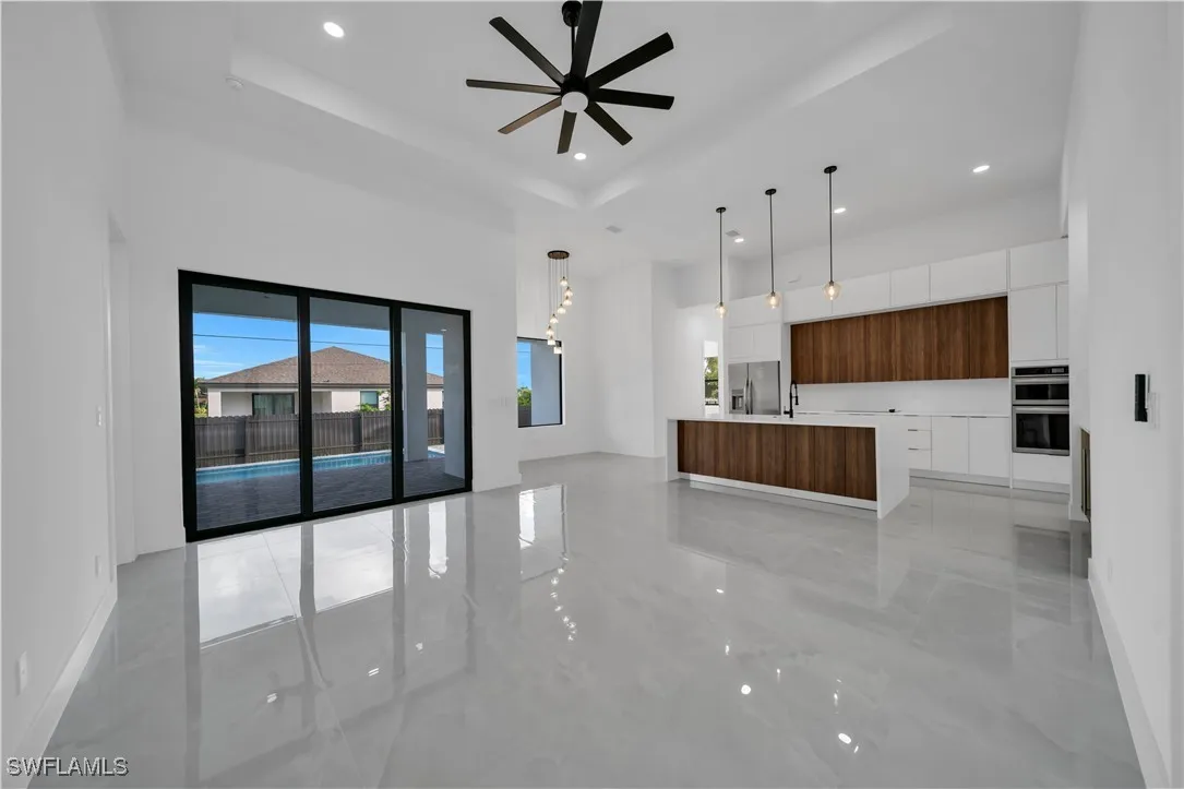 4 bed, 3 bath, 1,931 sq ft single-family home - Gallery Image 34