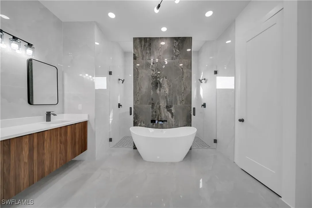 4 bed, 3 bath, 1,931 sq ft single-family home - Gallery Image 21