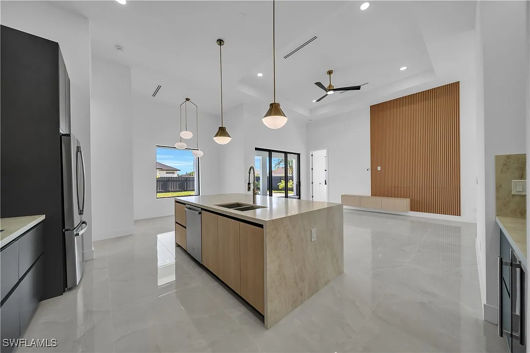 Single-family home — 4 bedrooms, 3 full bathrooms, approximately 1,931 sq ft. - Gallery Image 19