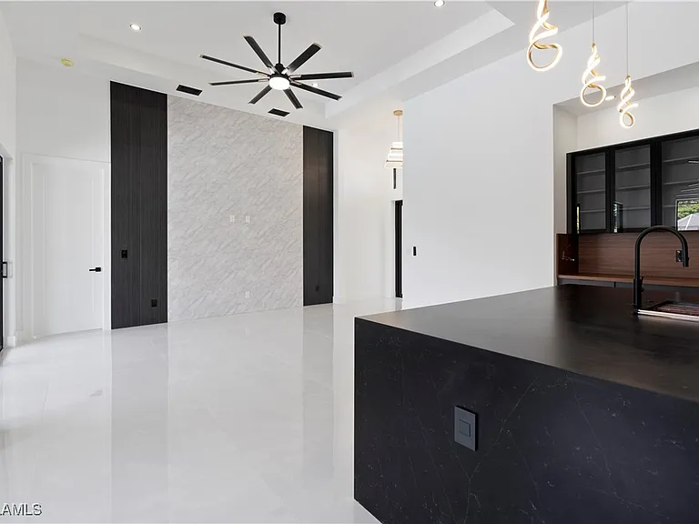 https://www.zillow.com/homedetails/2008-SW-3rd-St-Cape-Coral-FL-33991/103350186_zpid/ - Gallery Image 17