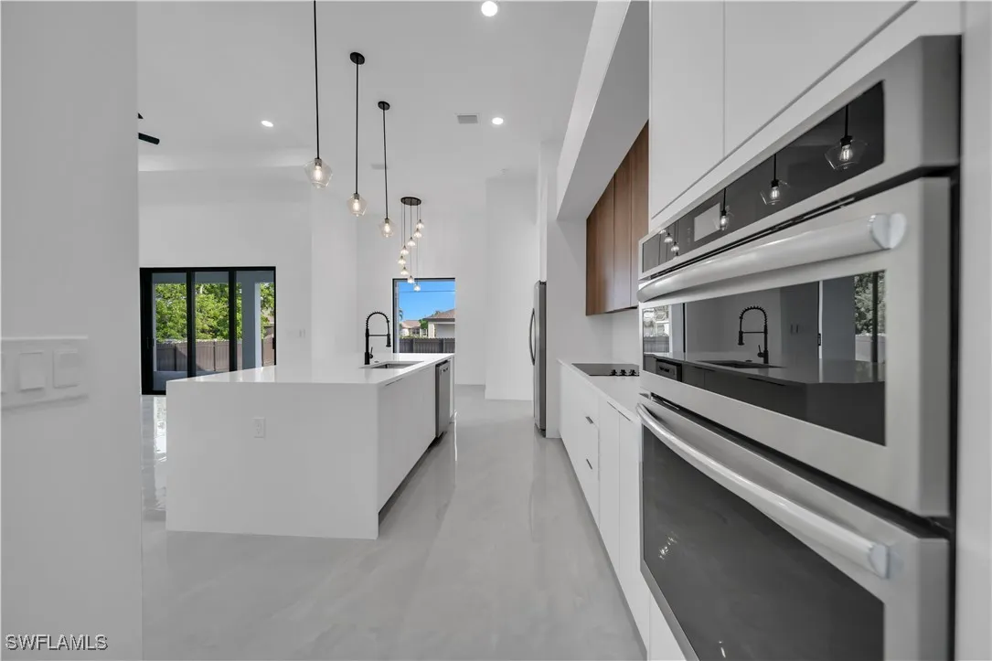 4 bed, 3 bath, 1,931 sq ft single-family home - Gallery Image 28