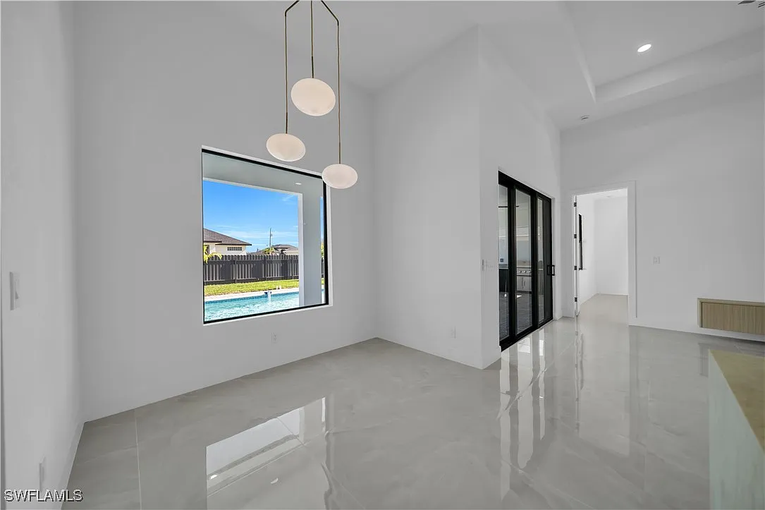 Single-family home — 4 bedrooms, 3 full bathrooms, approximately 1,931 sq ft. - Gallery Image 15