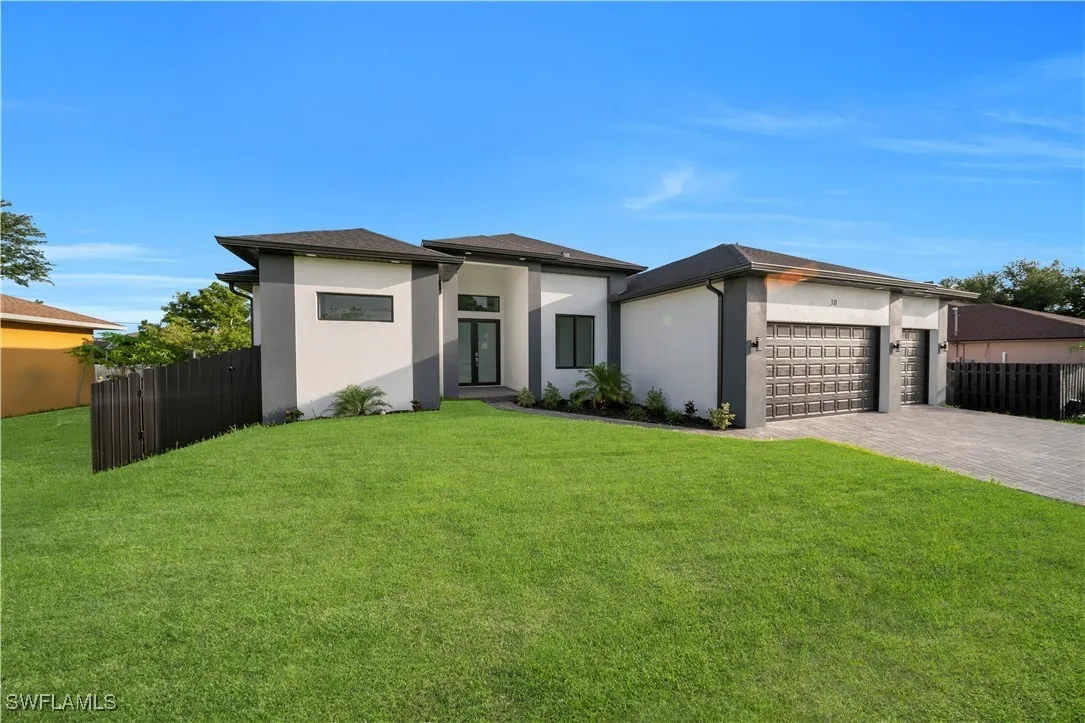 4 bed, 3 bath, 1,931 sq ft single-family home - Gallery Image 42
