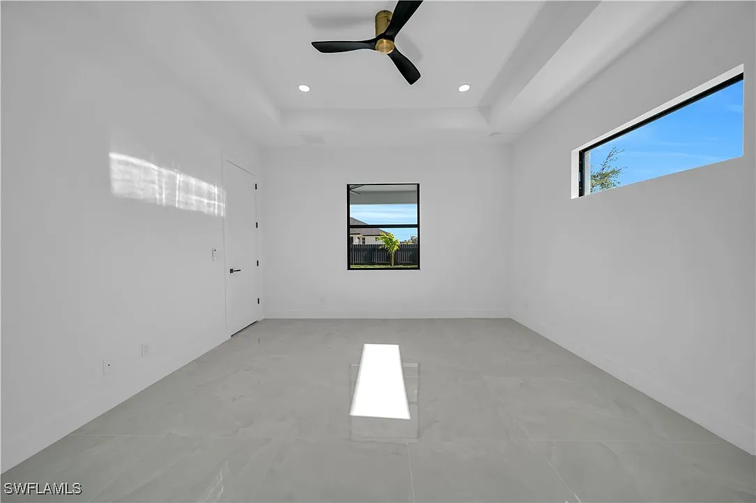 Single-family home — 4 bedrooms, 3 full bathrooms, approximately 1,931 sq ft. - Gallery Image 14
