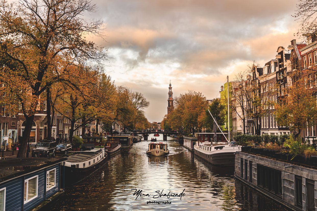 Reestraat Canal View