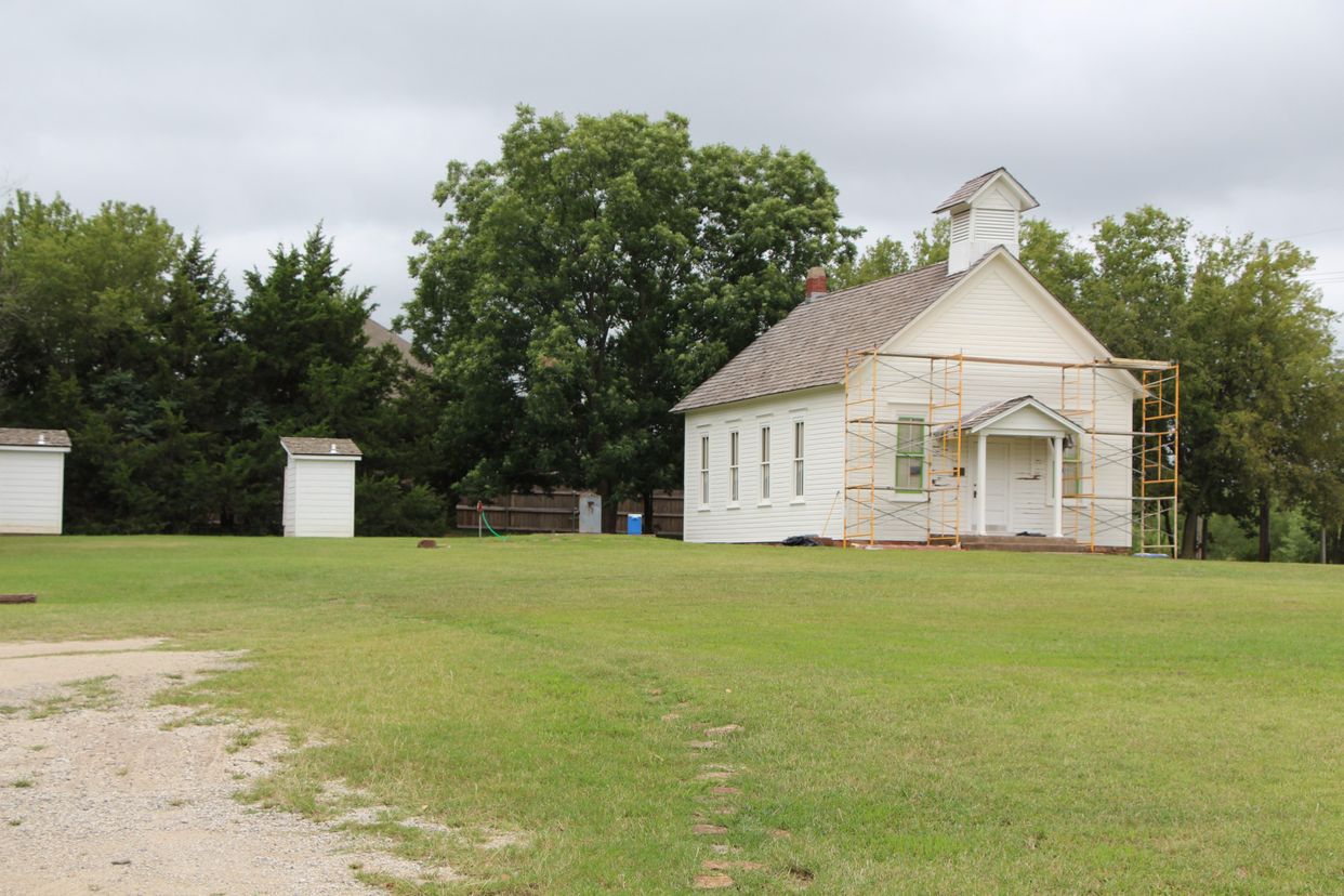 Pleasant Valley School