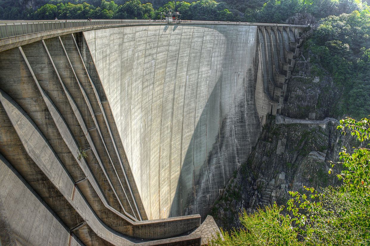Verzasca Dam