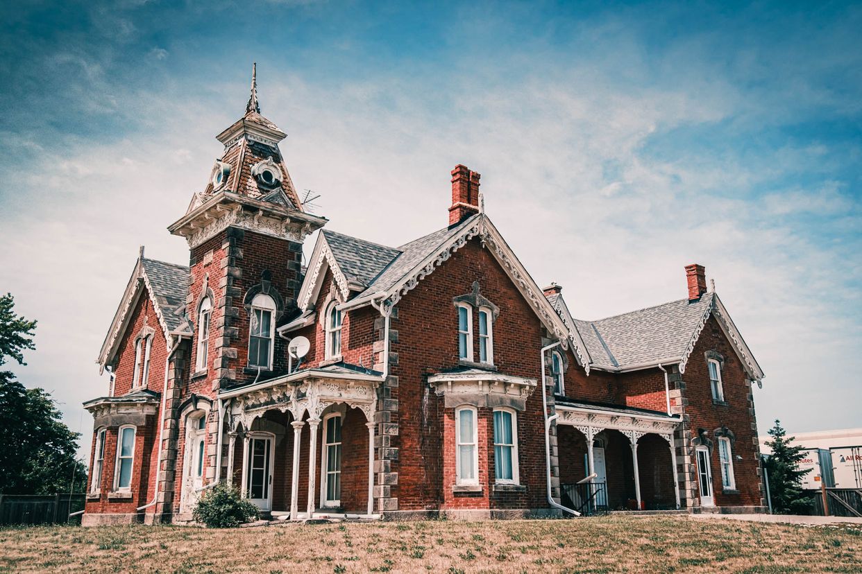 Stunning Old Mansion