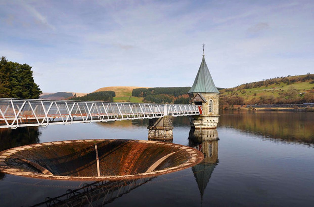 Pontsticill Reservoir - Valve Tower and Overflow