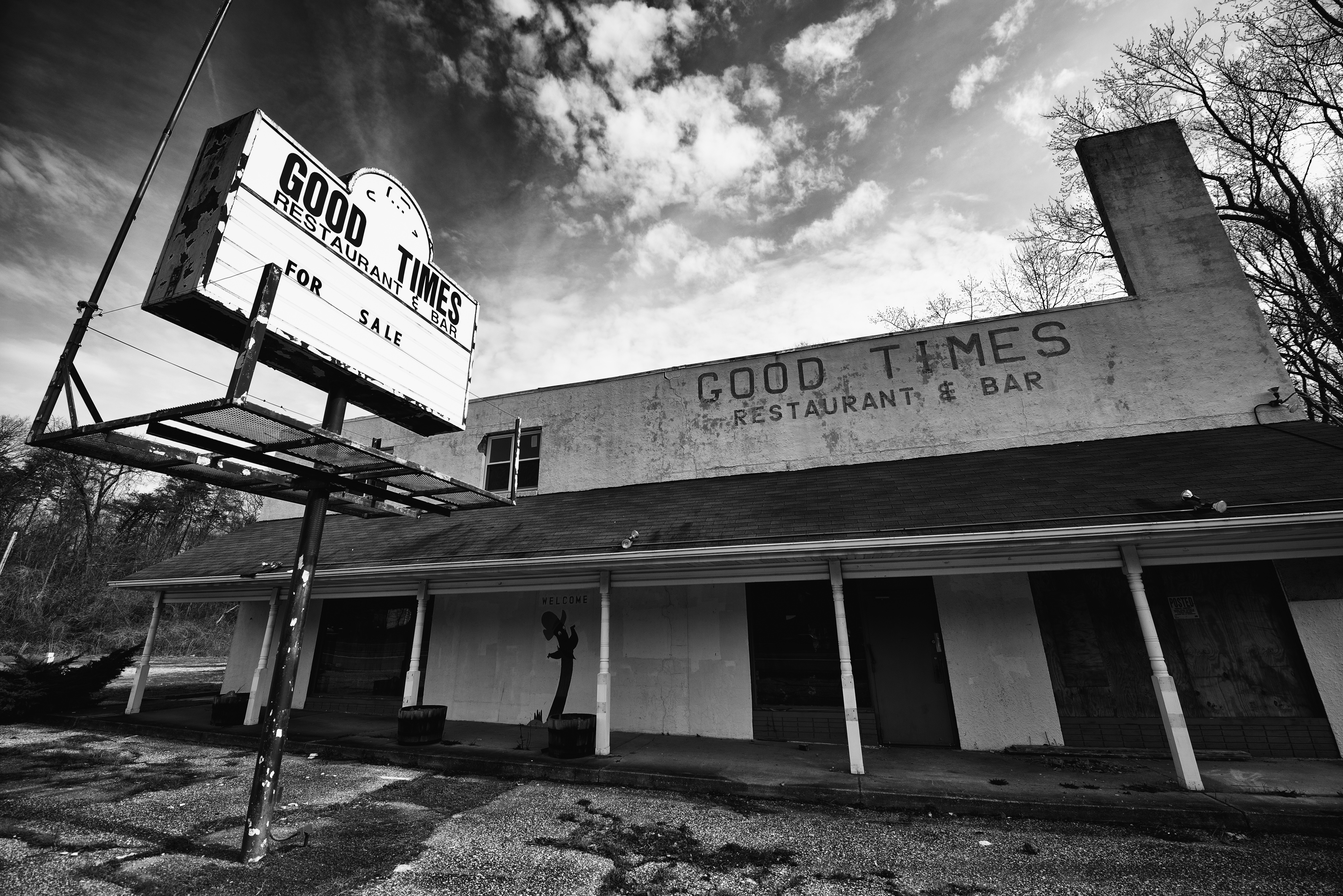 Old Abandoned Bar  — Photo by kb10484-IG