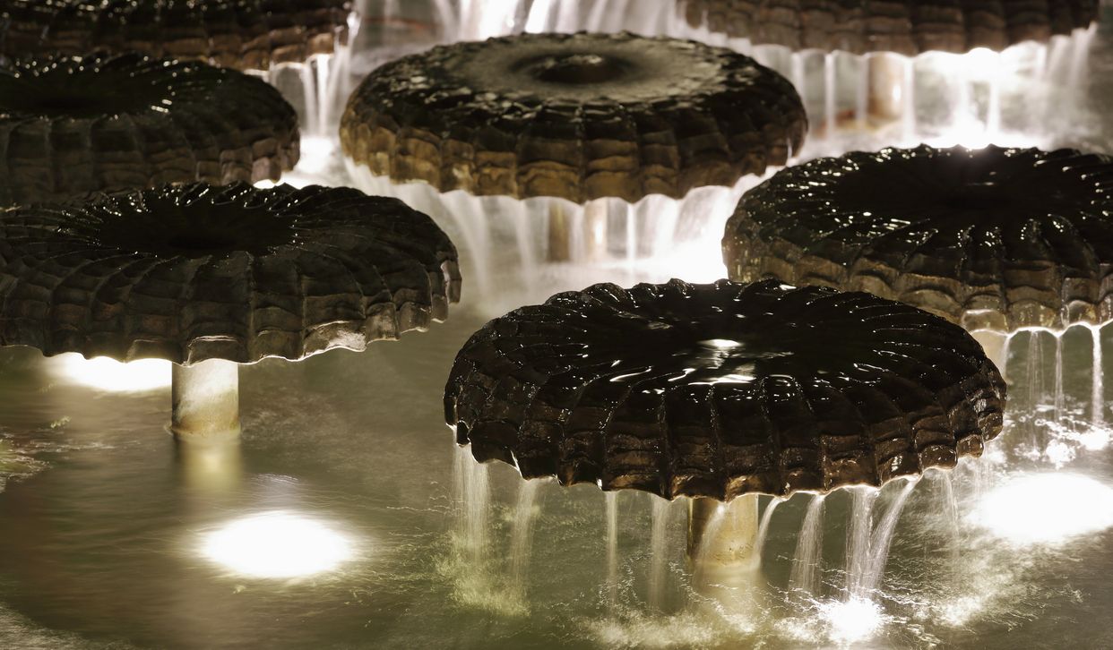 Wasserpilzbrunnen on Frauenplatz
