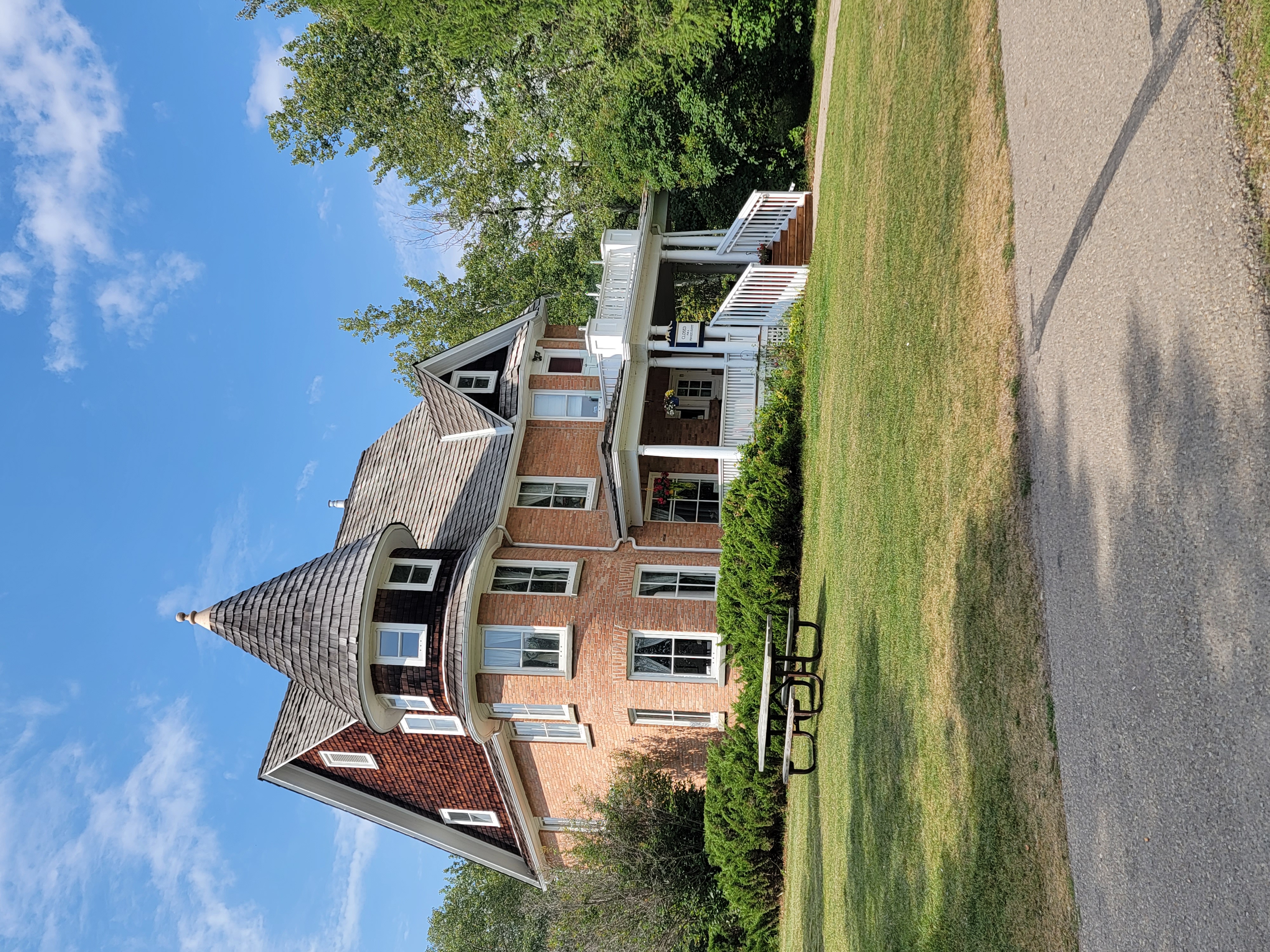 Cronquist House — Photo by Lebears