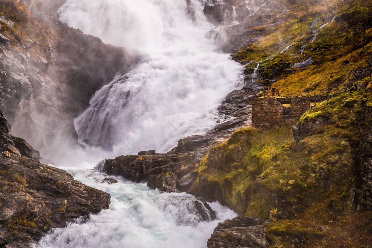 Kjosfossen