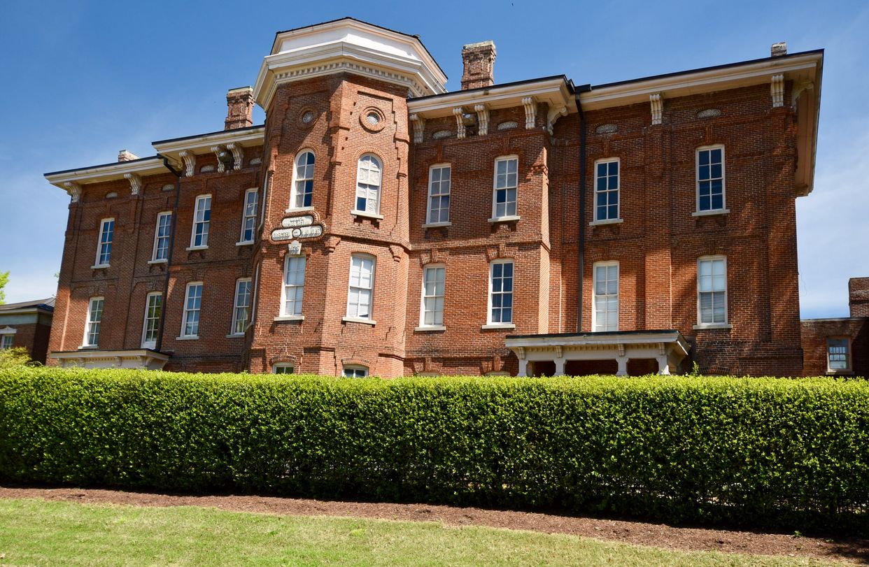  Porter-Leath House 