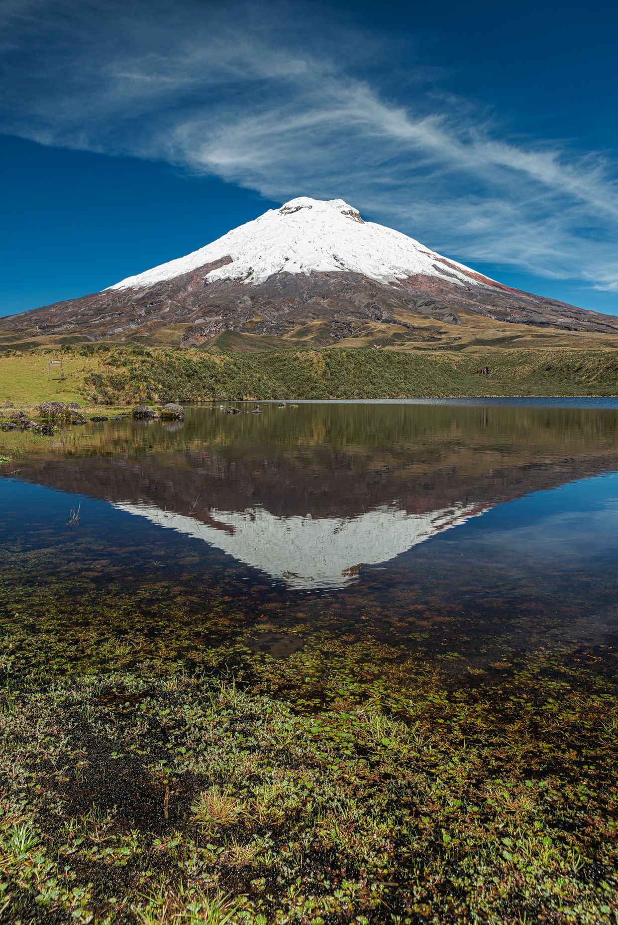 Laguna Santo Domingo - Photo by ©Henri Leduc
