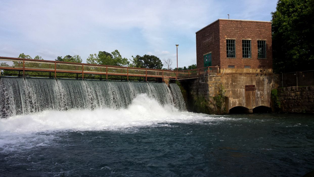 Mammoth Spring Hydroelectric Dam