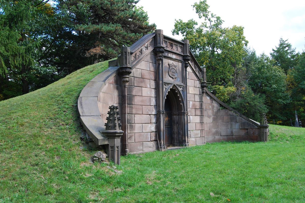 Vail Vault