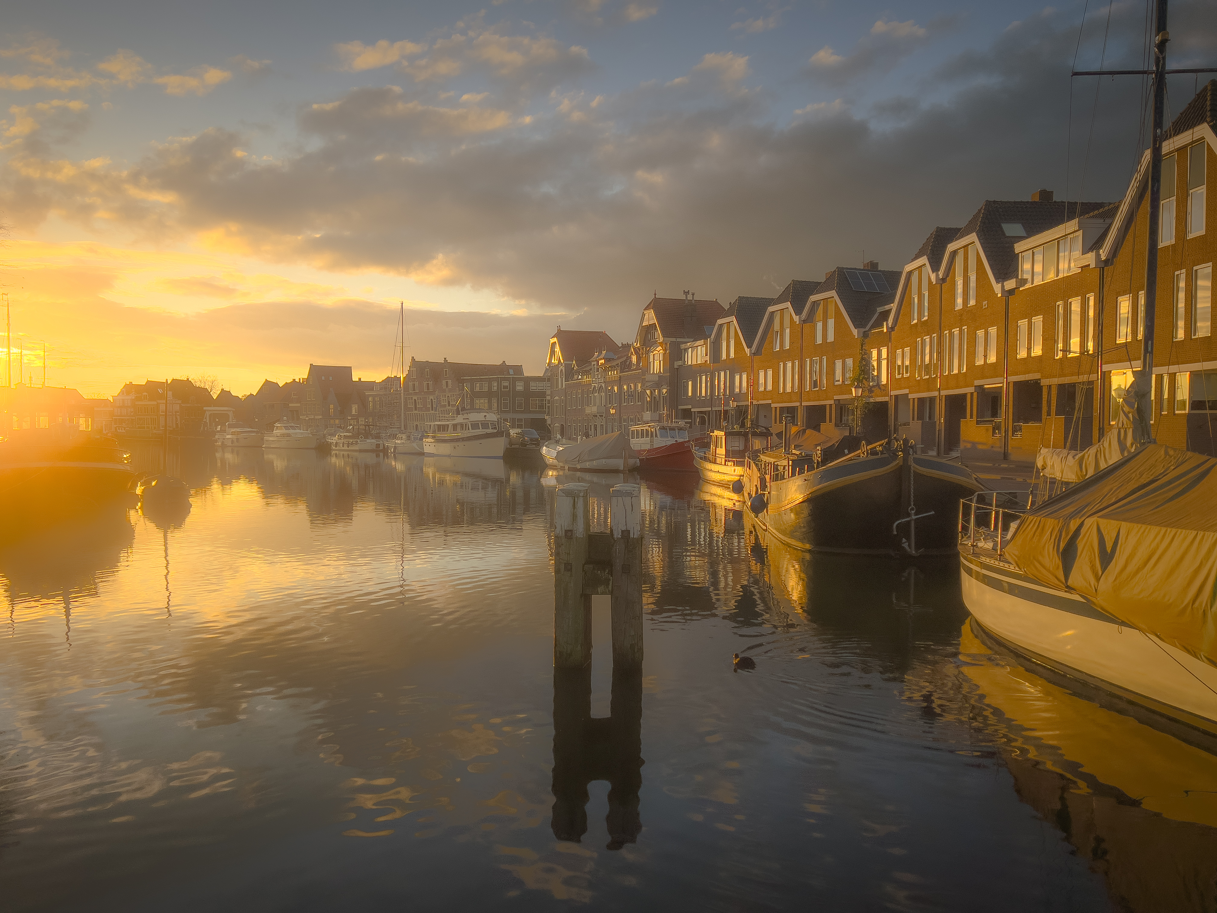 Hoorn Harbour — Photo by @endstraphoto