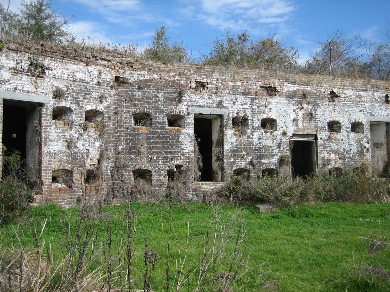  Ruins of Fort Macomb