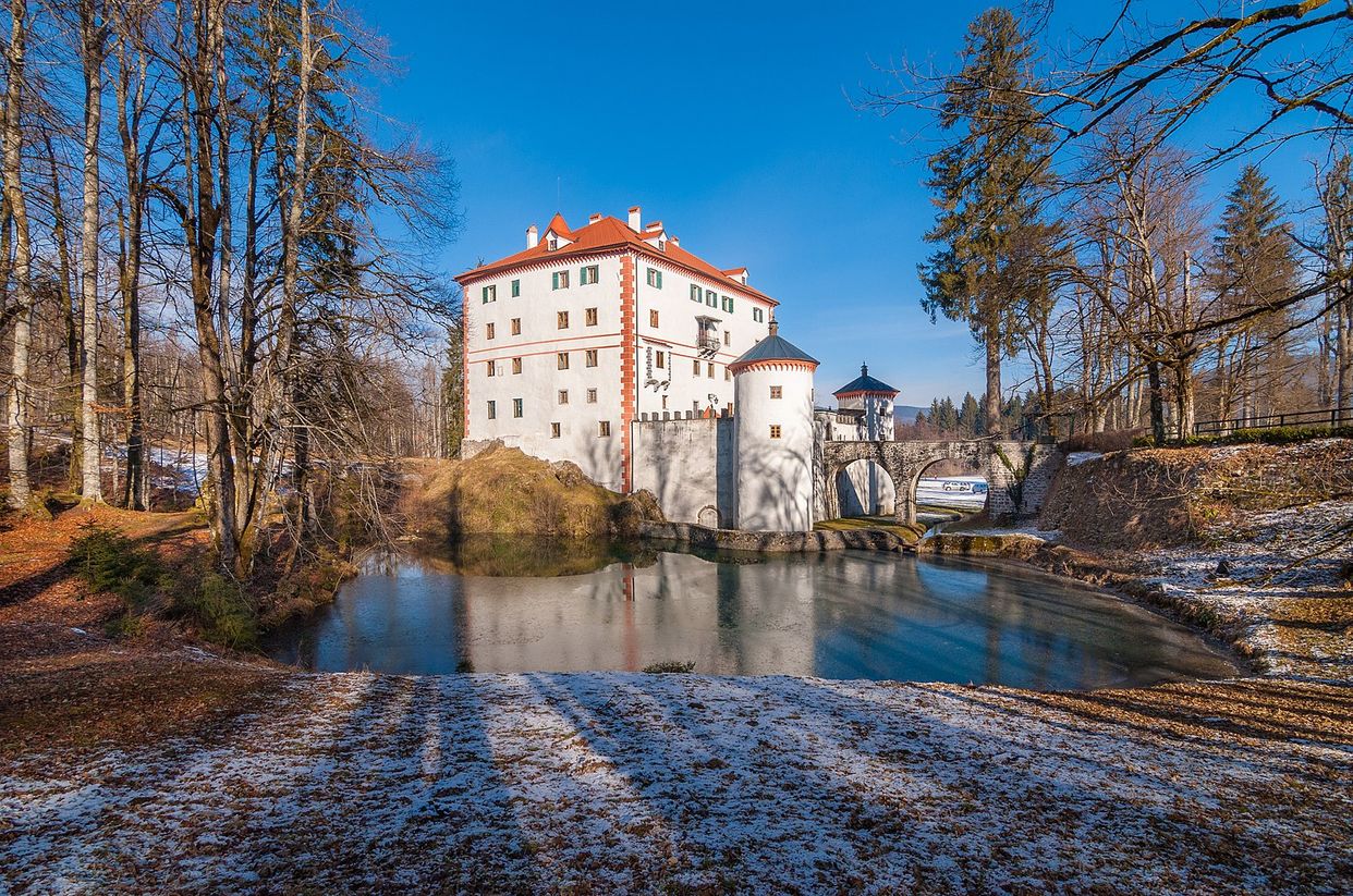 Grad Snežnik