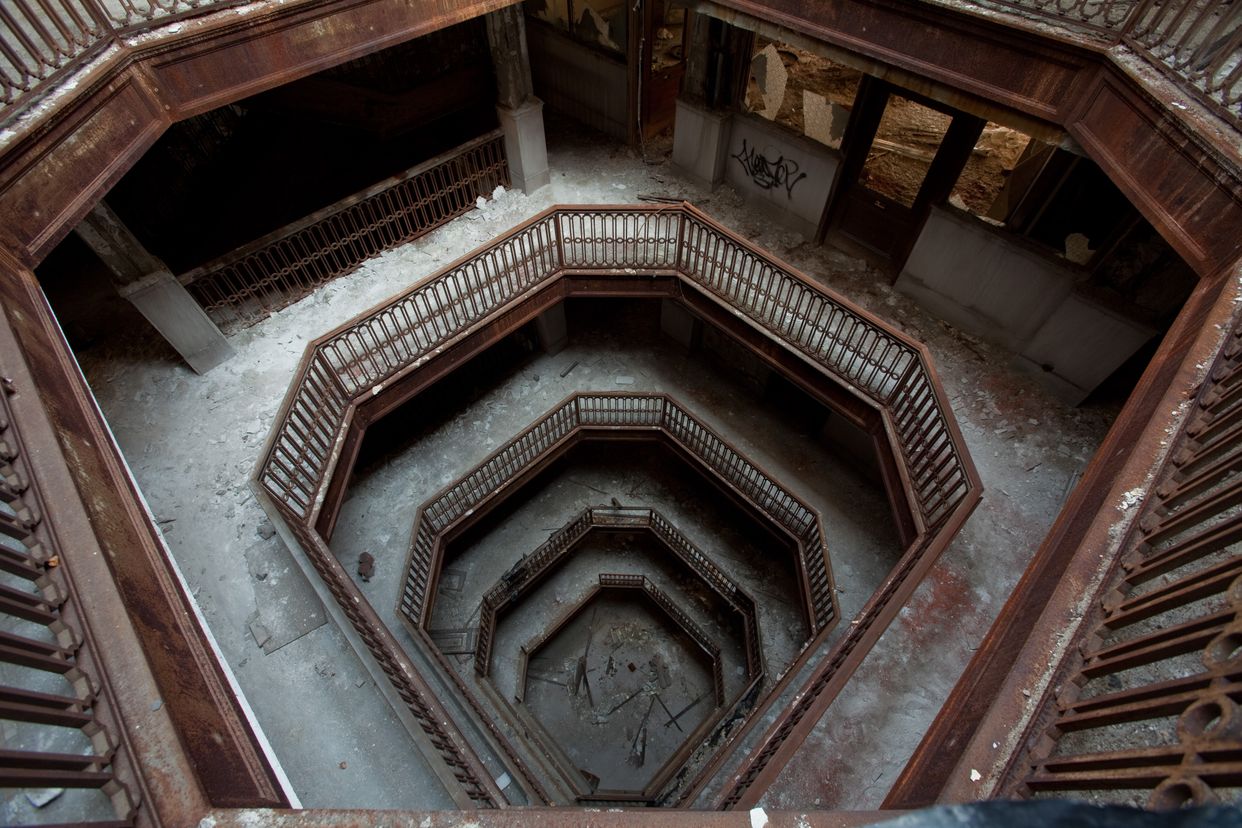 Abandoned Farwell Building 