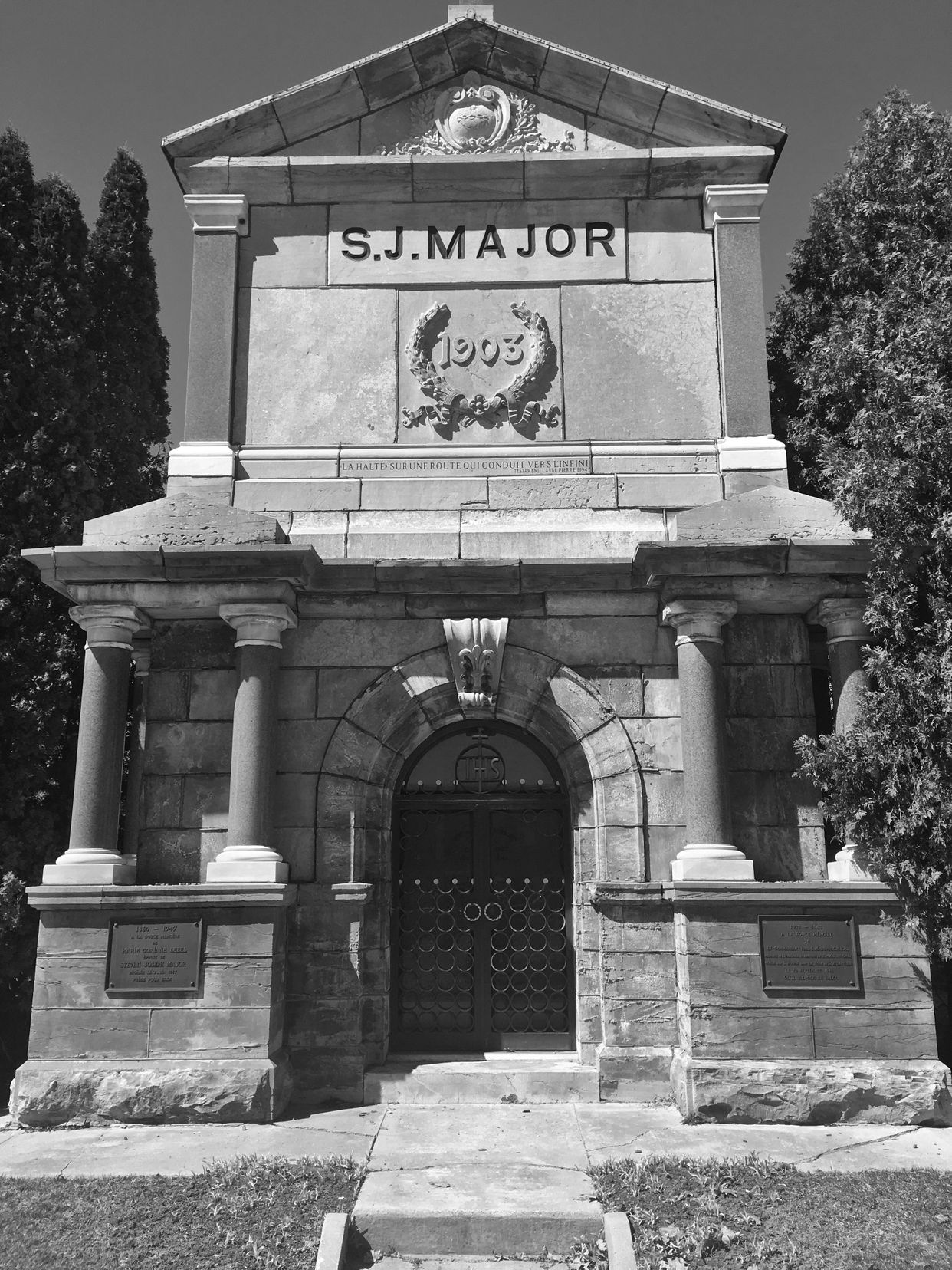 Notre Dame Cemetery