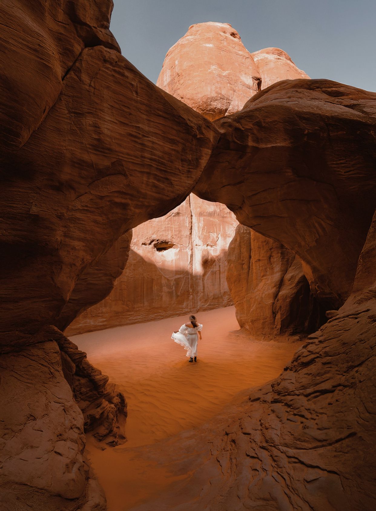Sand Dune Arch