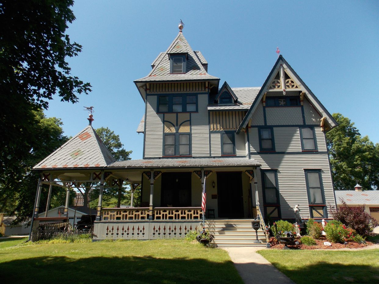 John Christian and Bertha Landrock Reichert House