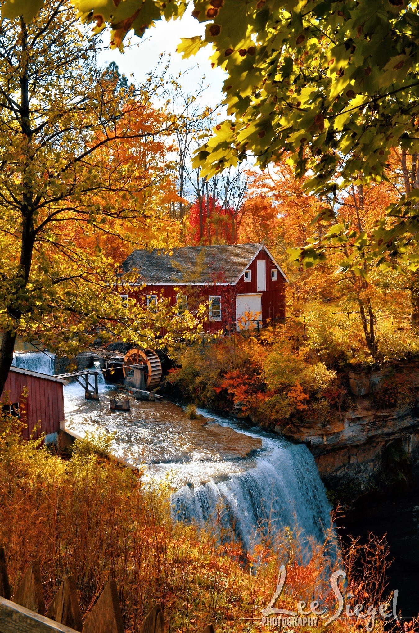 DeCew Falls and Mill — Photo by @LeeSiegelPhotography