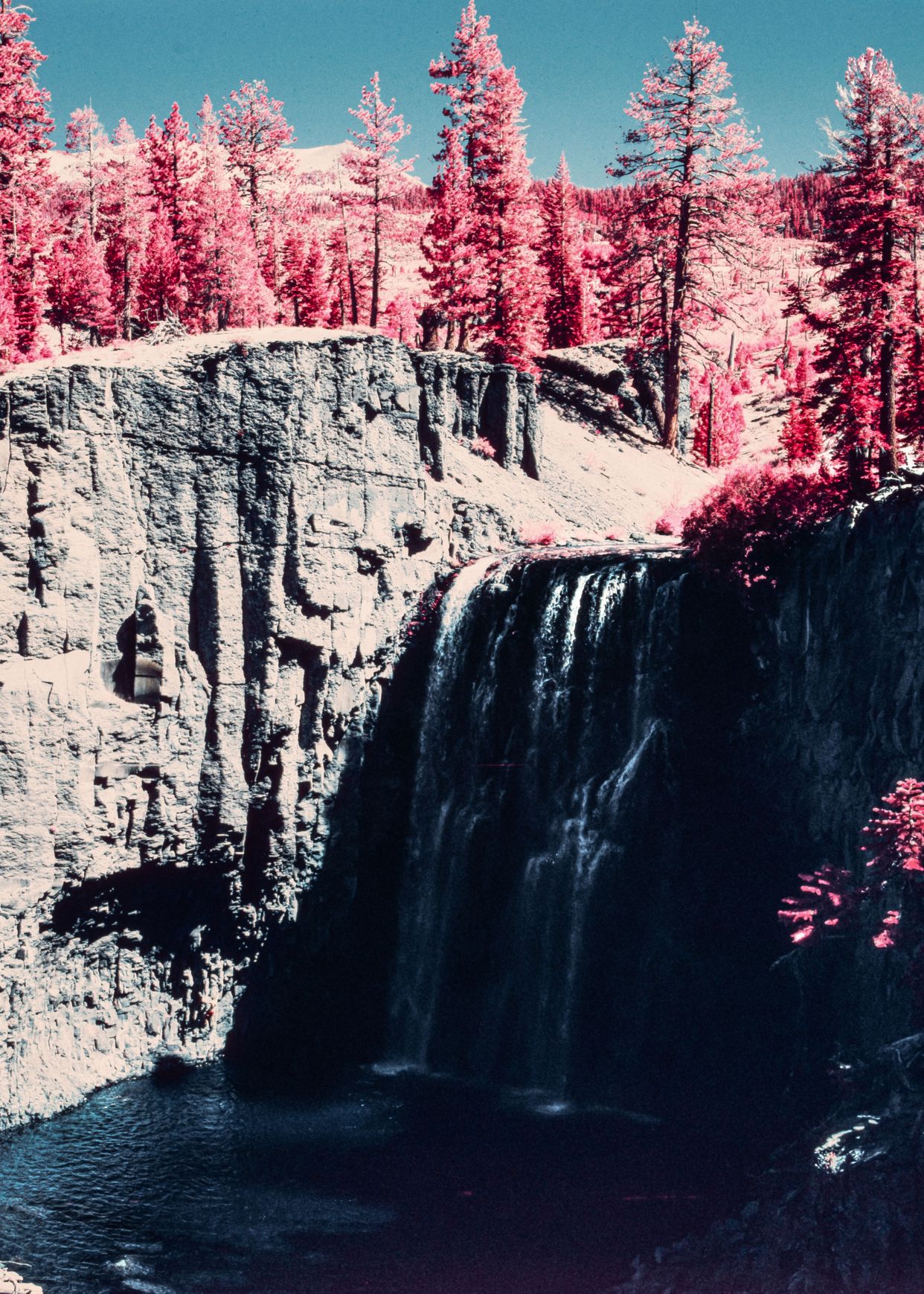  Rainbow Falls