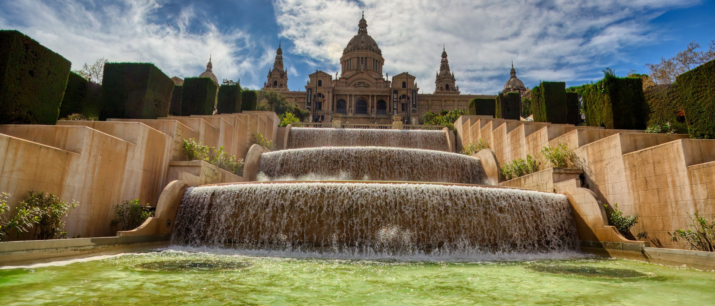 Palau Nacional de Montjuïc - Photo by ian kelsall
