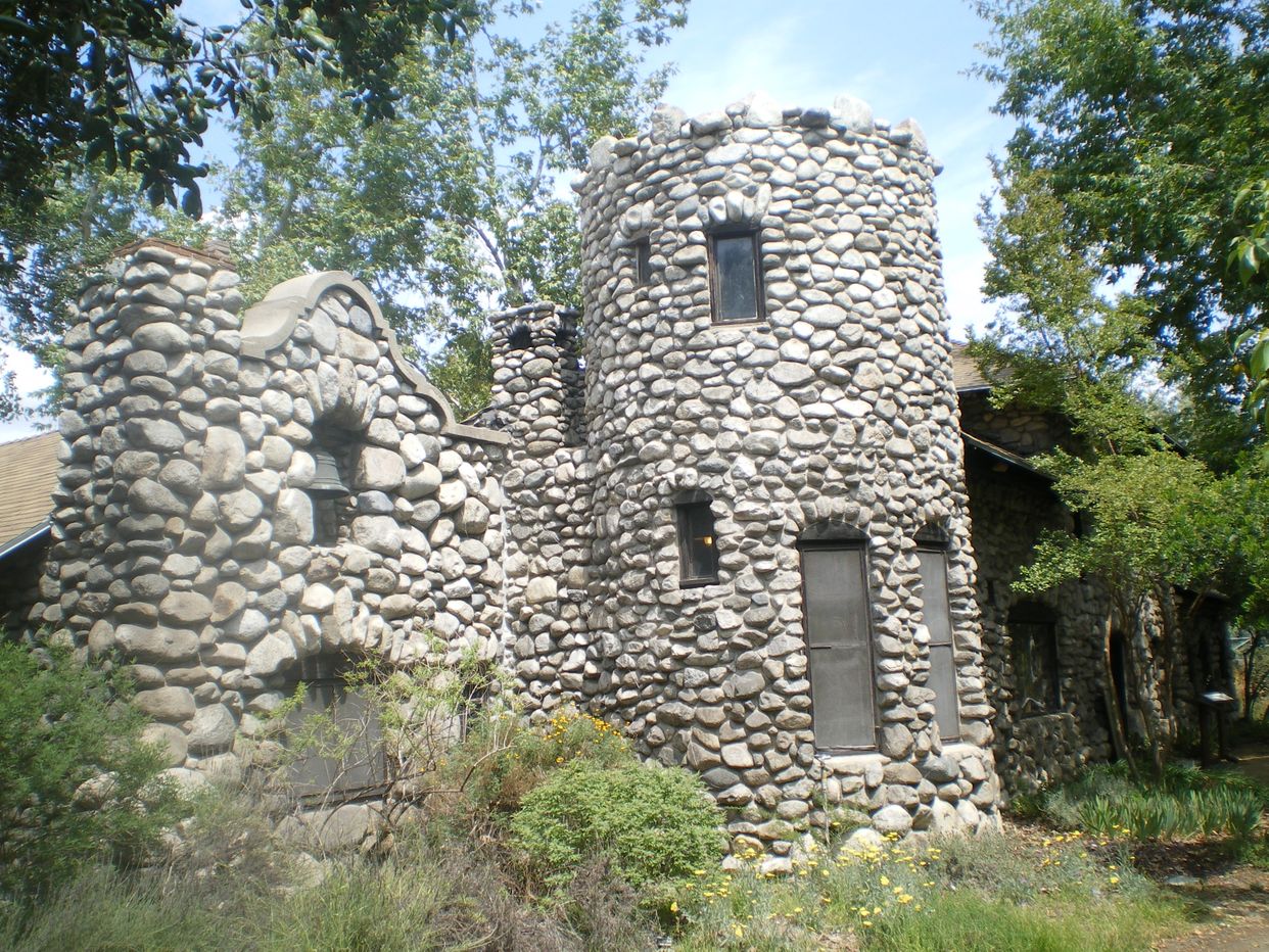 Lummis House