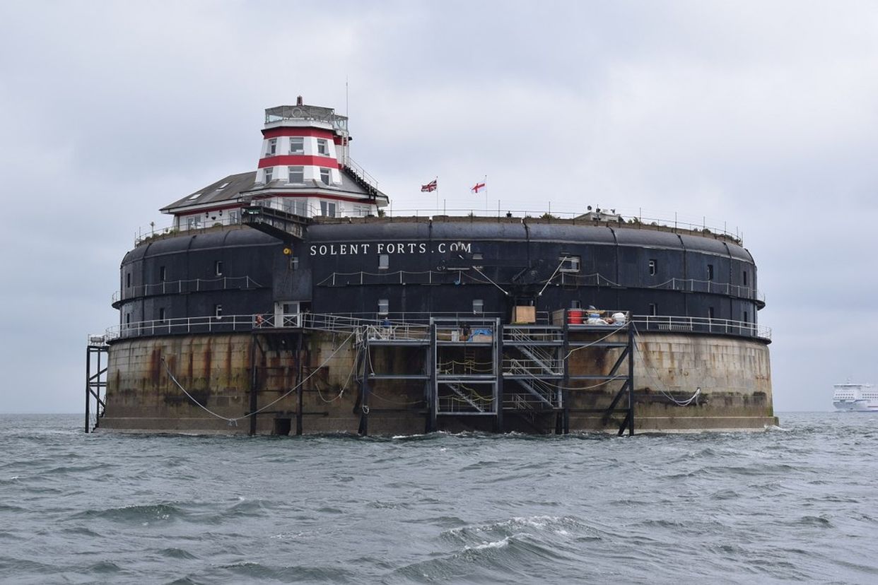 No Man's Land Fort