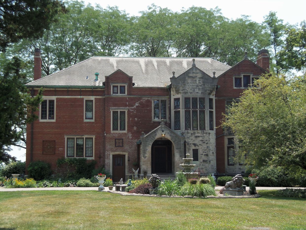 Clifton Manor