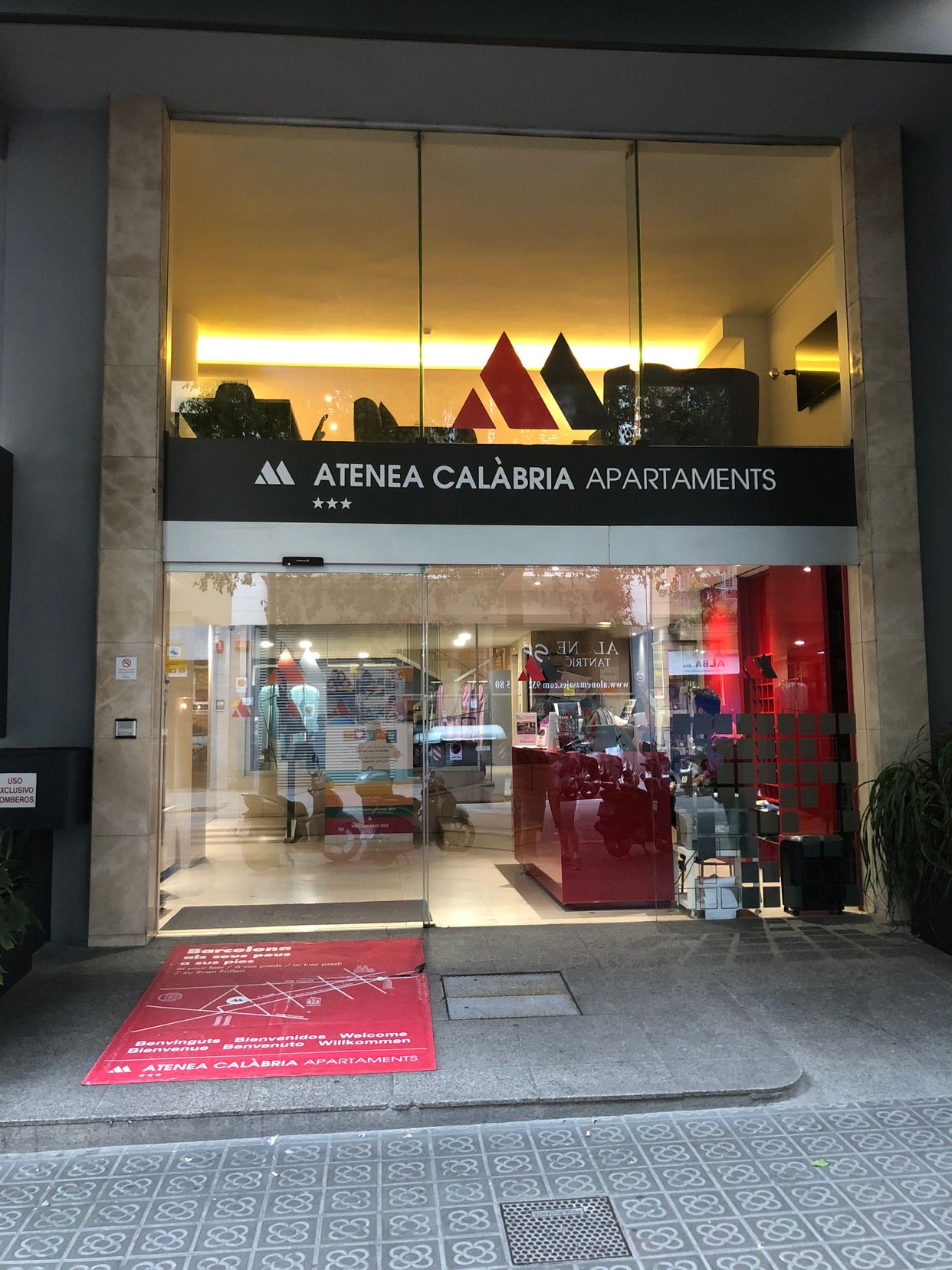Carrer de Calàbria