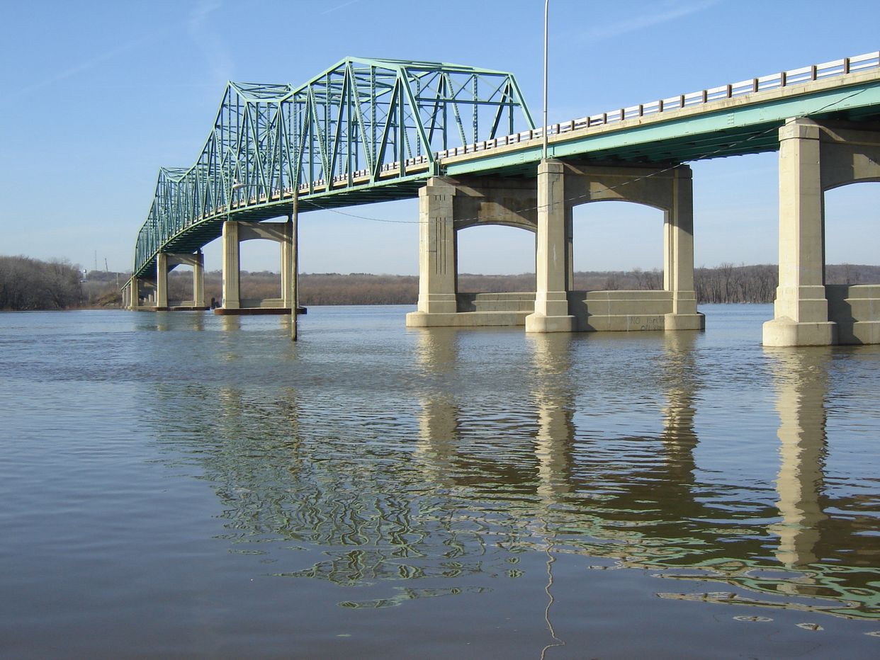 Lacon Bridge