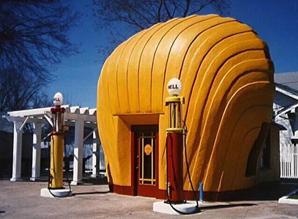 Shell Service Station 