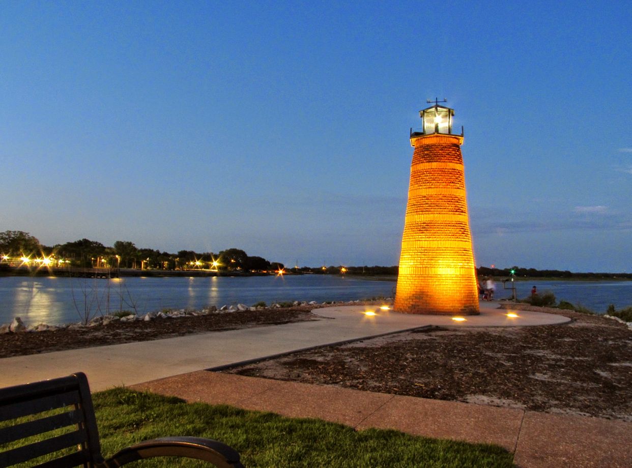 Lakefront Park Lighthouse