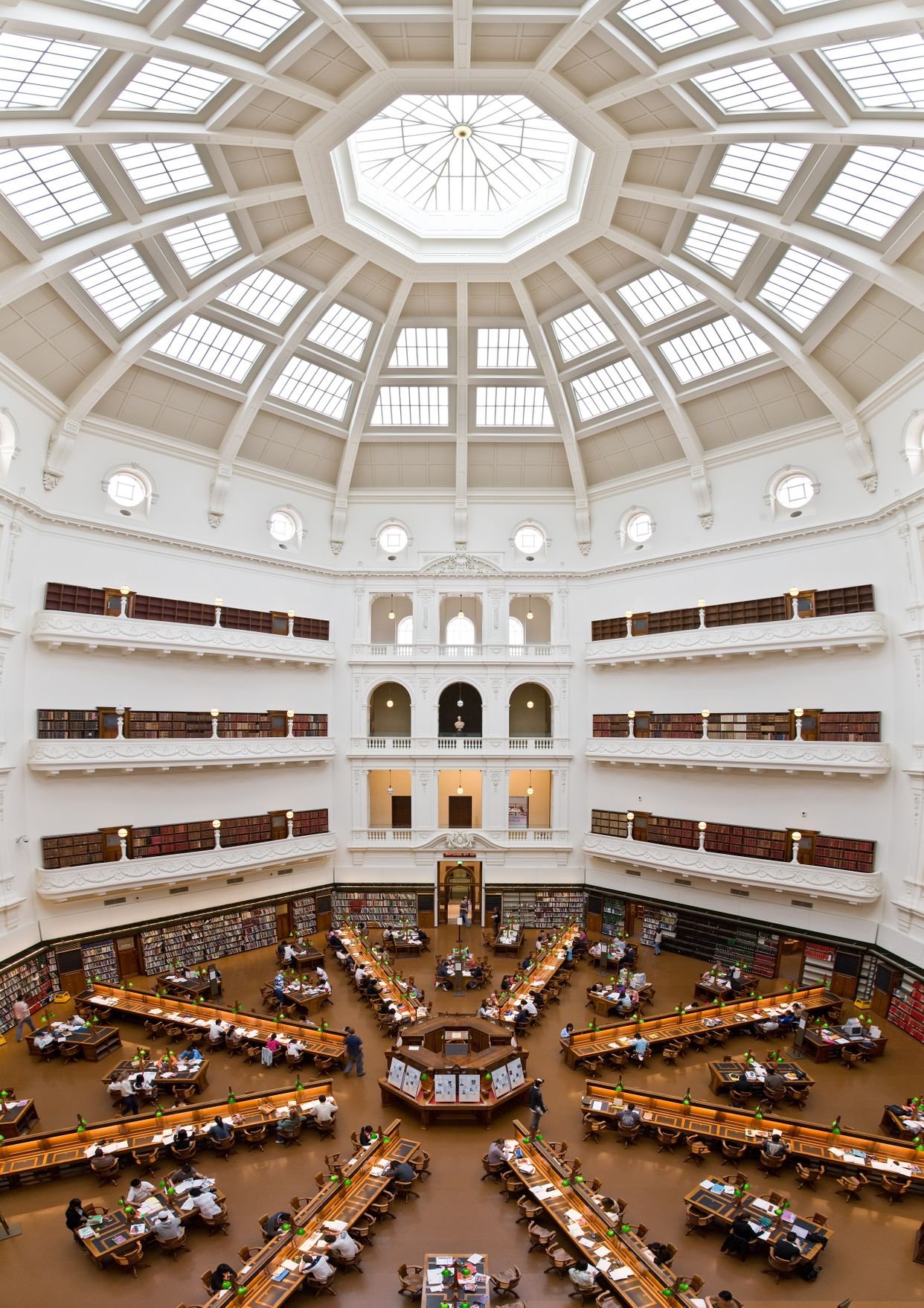  Library Victoria -  La Trobe Reading Room