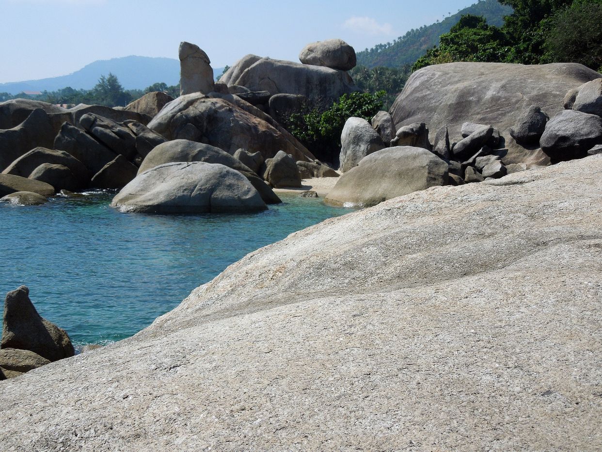 Hin Ta Hin Yai