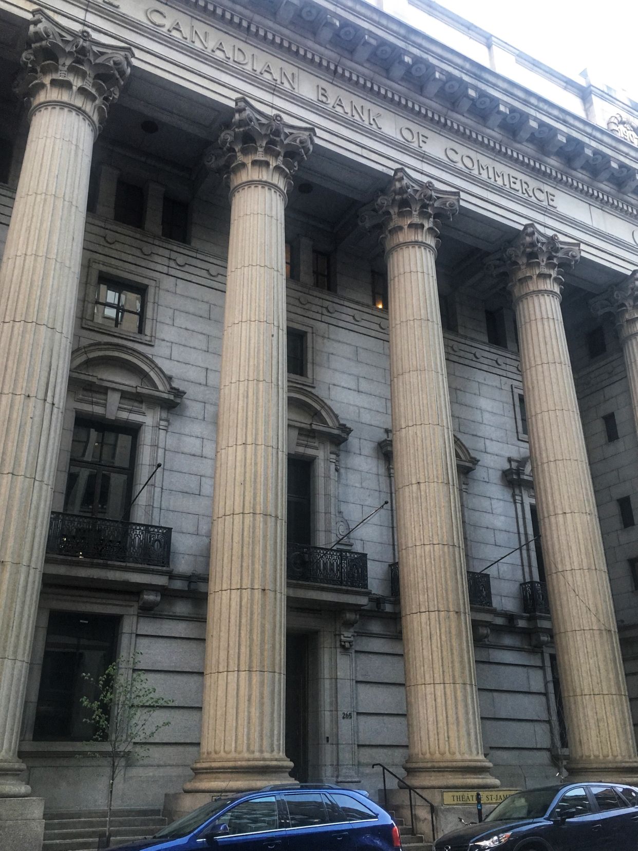 Old Canadian Bank of Commerce Building