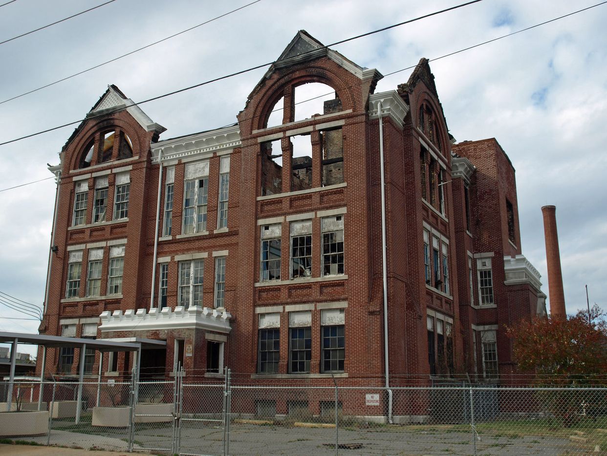  Powell School 