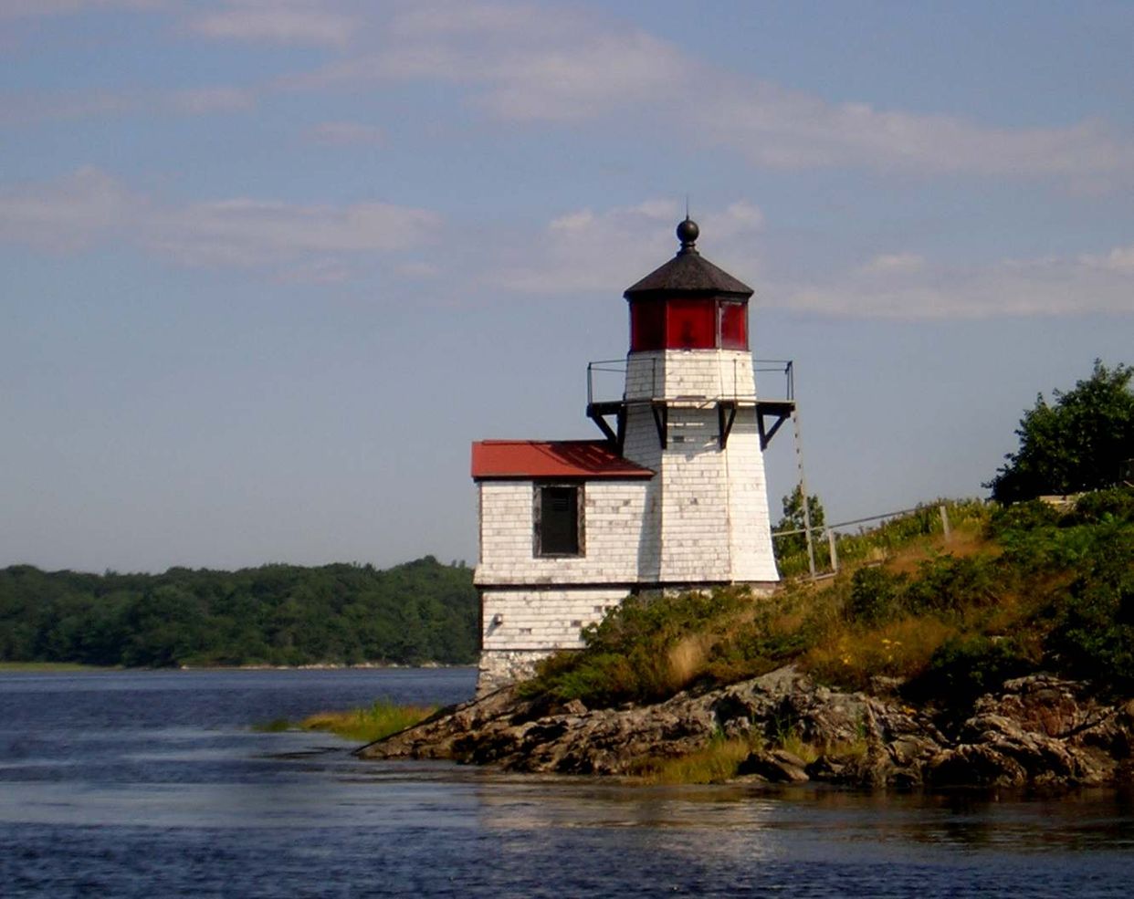 Squirrel Point Light